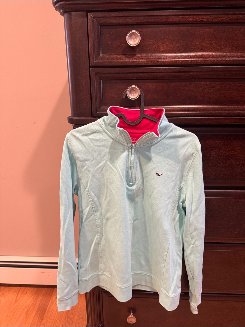 Vineyard Vines women’s Light Blue Quarter-Zip Pullover with Pink Collar